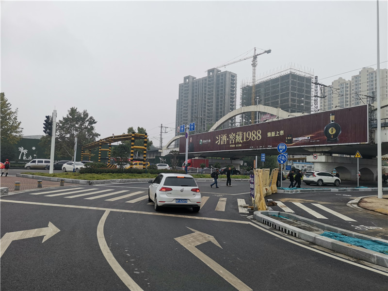 戶(hù)外市區(qū)廣告牌制作可不能隨便做